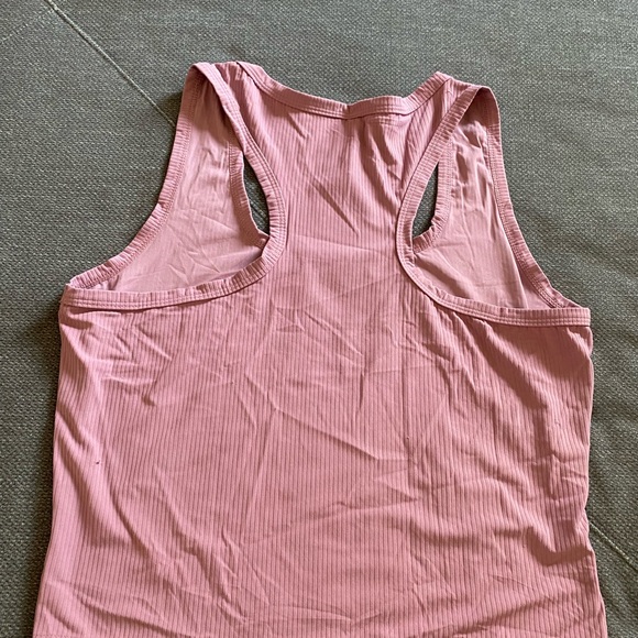 Pink Ribbed Crop Top - Picture 3 of 3